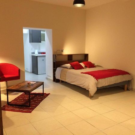 Le Studio Du Chateau Auriac-sur-Vendinelle Zewnętrze zdjęcie